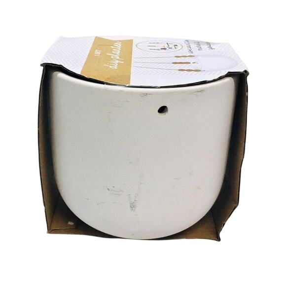 White DIY Planter - Picture 4 of 5